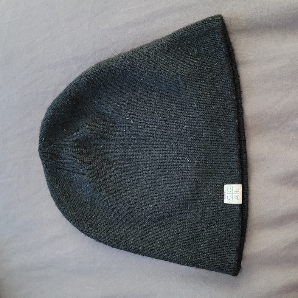 2/10$ Caol beanie